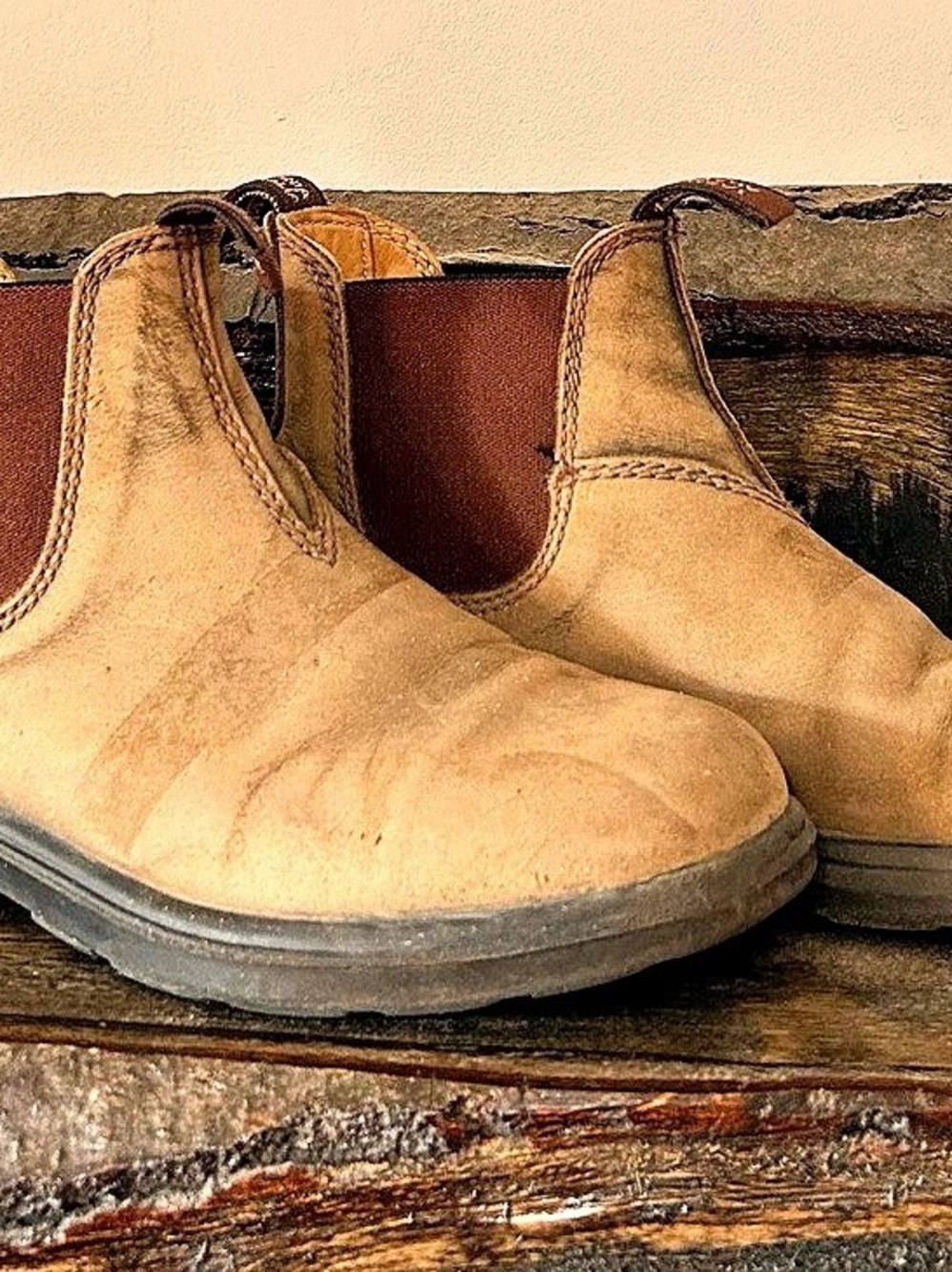 Blundstone Originals Chelsea Boot in Brown Suede Brown Suede US 2